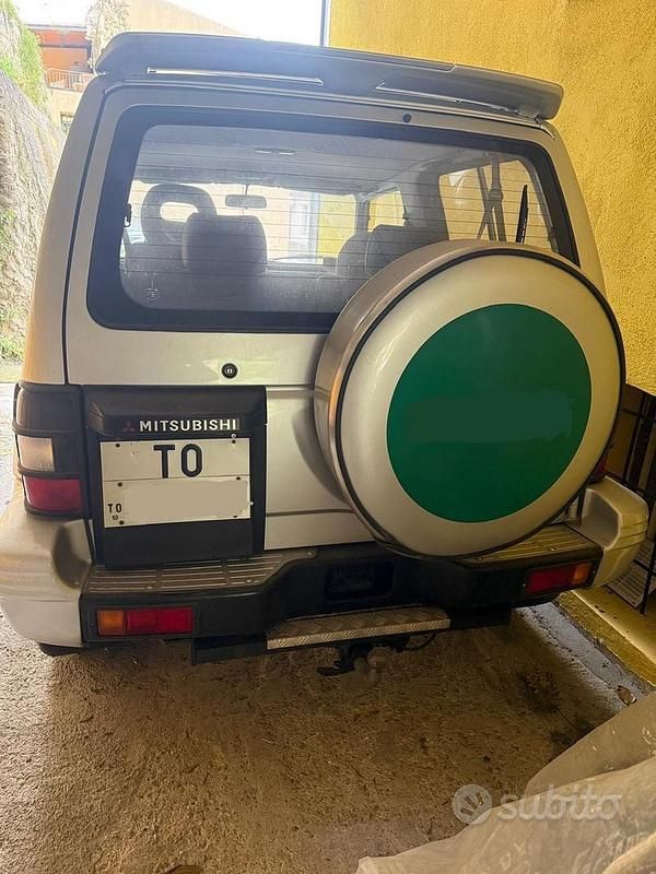 Usata Mitsubishi Pajero 1993 Grigio SUV