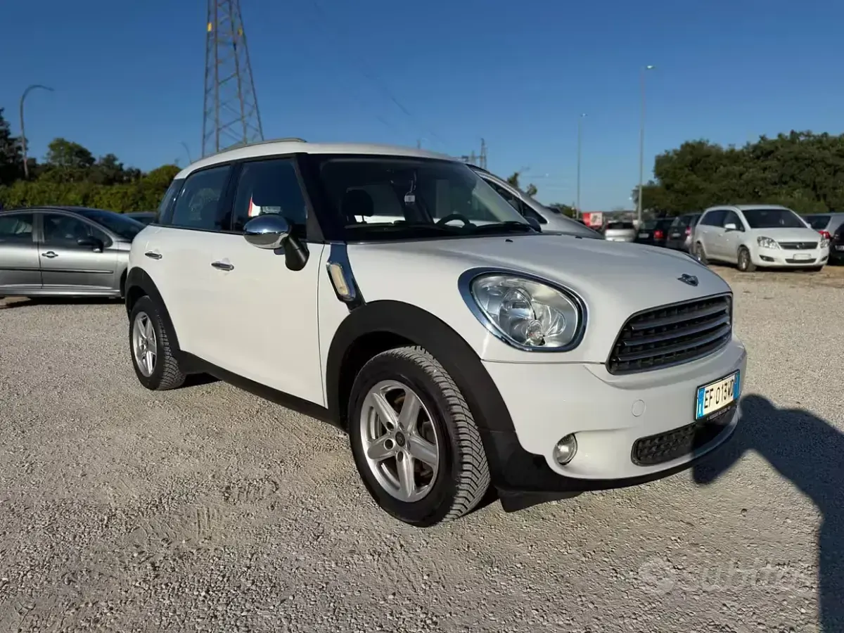 Usata Mini Countryman 98 CV (72 kW) 2010 Bianco SUV