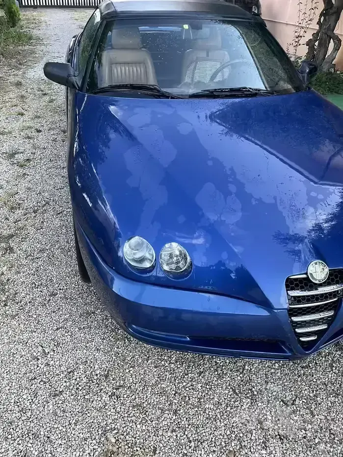 Usata Alfa Romeo Spider 165 CV (121 kW) 2004 Bluazzurro Cabrio