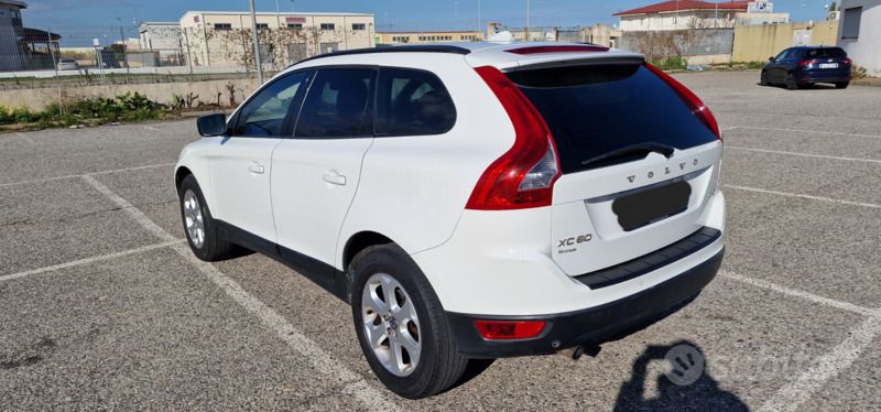 Usata Volvo XC60 2012 Bianco SUV