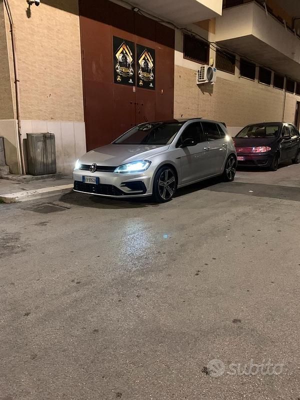 Usata VW Golf VII 110 CV (80 kW) 2015 Berlina