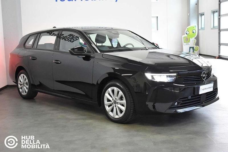 Usata Opel Astra Edition 131 CV (96 kW) 2024 Nero Station wagon
