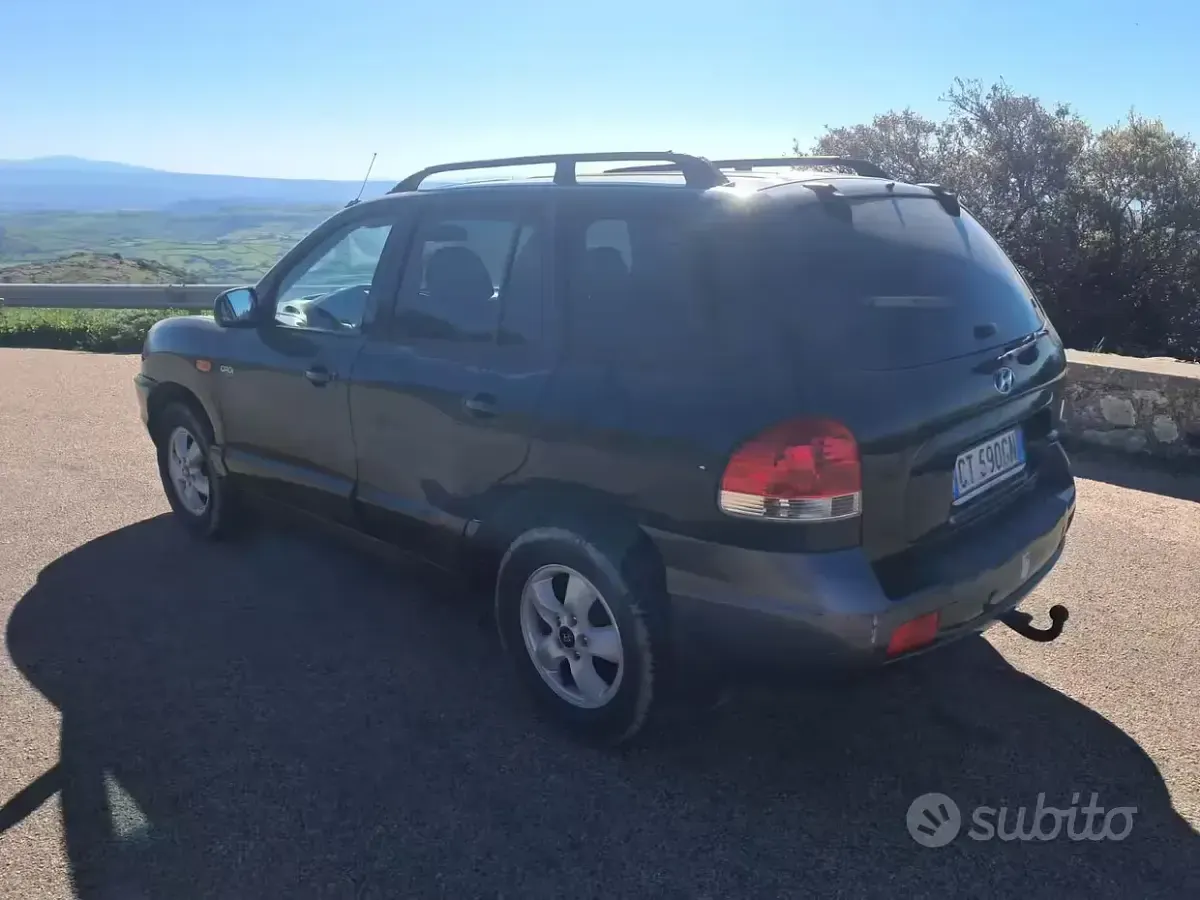 Usata Hyundai Santa Fe 125 CV (91 kW) 2005 Nero SUV