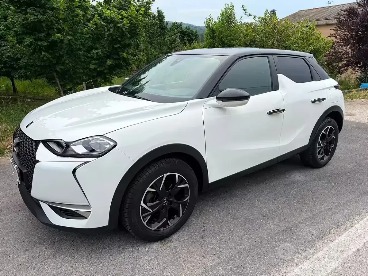 Usata DS Automobiles DS3 Crossback So Chic 110 CV (80 kW) 2022 Bianco SUV
