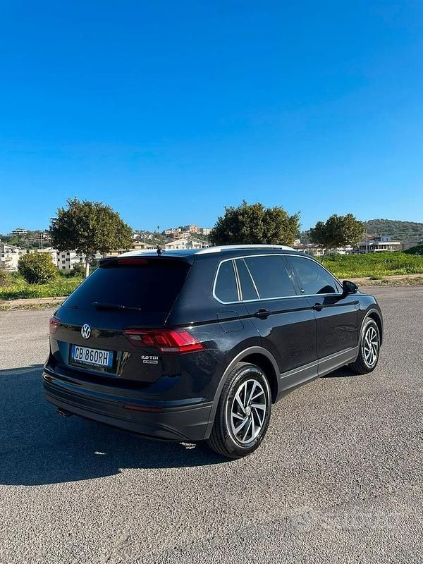 Usata VW Tiguan Style 150 CV (110 kW) 2017 Nero SUV