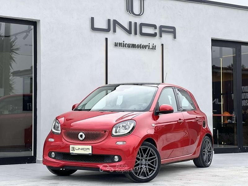 Usata Smart ForFour Brabus 90 CV (66 kW) 2018 Rosso Utilitaria