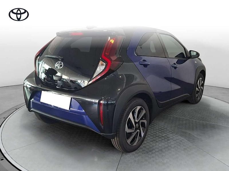 Nuova Toyota Aygo X Trend 72 CV (52 kW) 2025 Blu/azzurro SUV