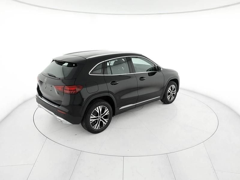 Ny Mercedes GLA250 Progressive 218 HK (160 kW) 2026 Svart SUV