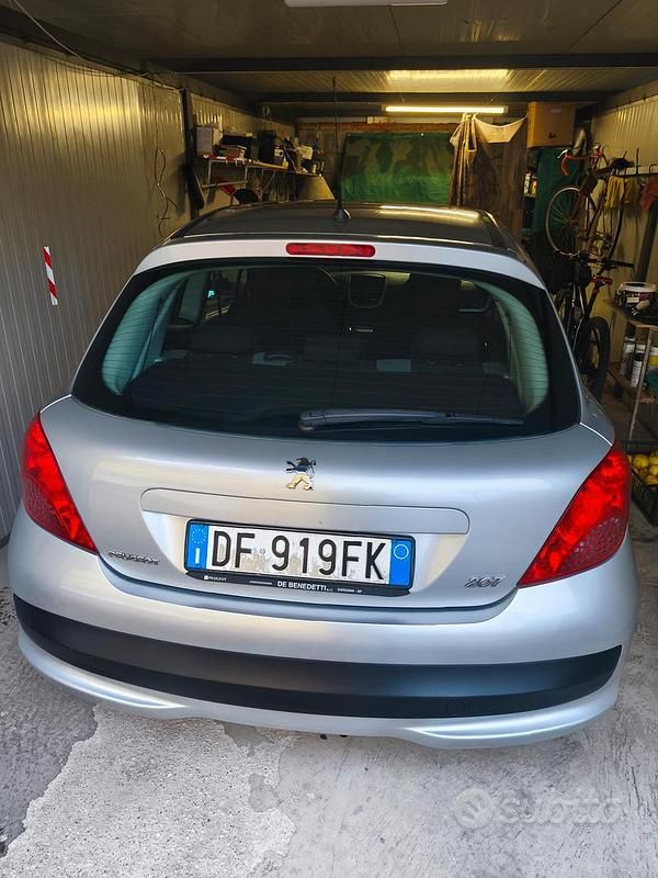 Usata Peugeot 207 70 CV (51 kW) 2006 Berlina