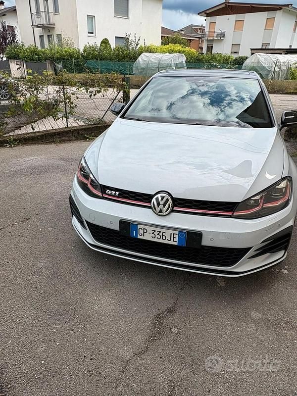 Usata VW Golf VII Business 245 CV (180 kW) 2018 Bianco Berlina