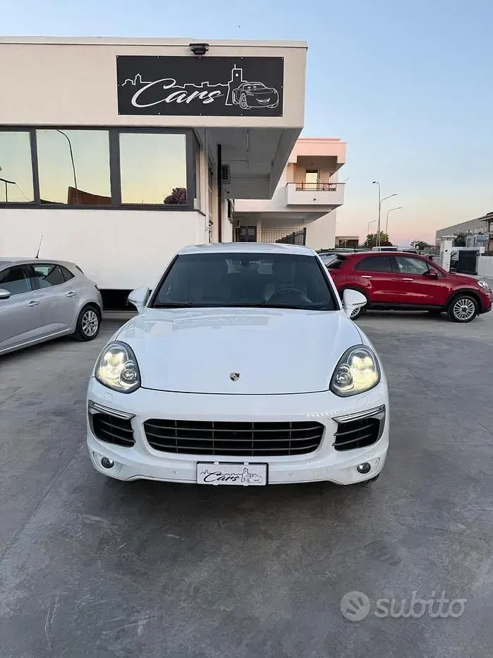 Usata Porsche Cayenne 250 CV (183 kW) 2015 Bianco SUV