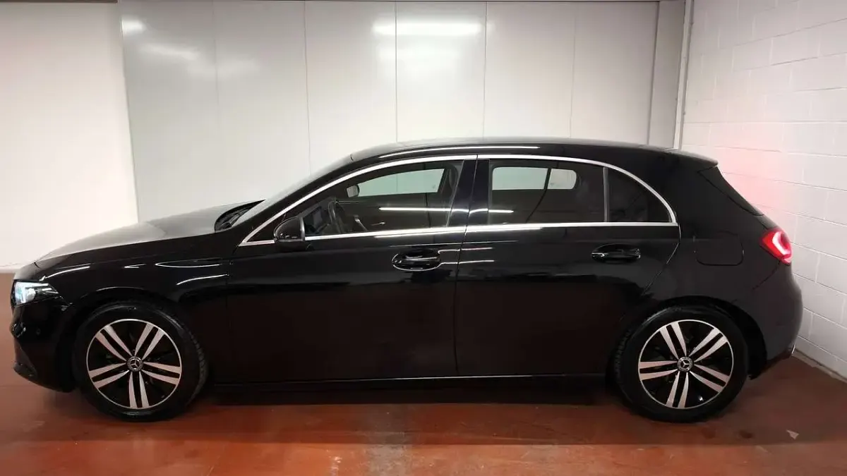 Usata Mercedes A180 116 CV (85 kW) 2018 Nero Berlina