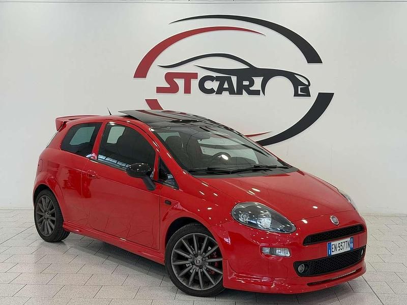Usata Fiat Punto Sport 135 CV (99 kW) 2013 Rosso Utilitaria