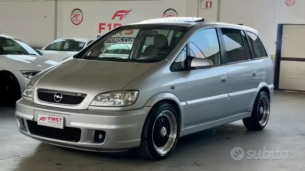 Usata Opel Zafira OPC 192 CV (141 kW) 2002 Grigio Monovolume
