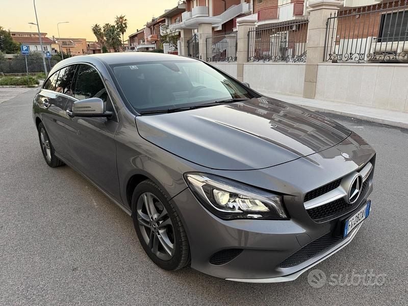 Usata Mercedes CLA180 Premium 108 CV (79 kW) 2016 Grigio Berlina