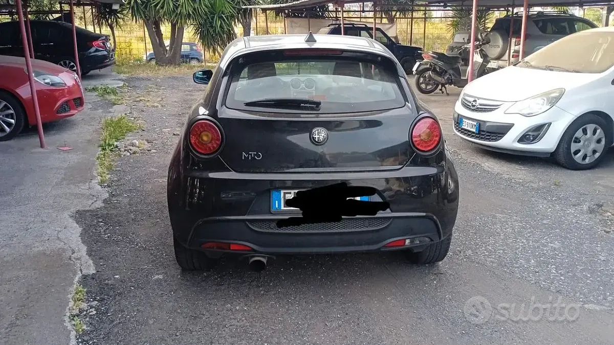 Begagnad Alfa Romeo MiTo 95 HK (69 kW) 2013 Svart Halvkombi