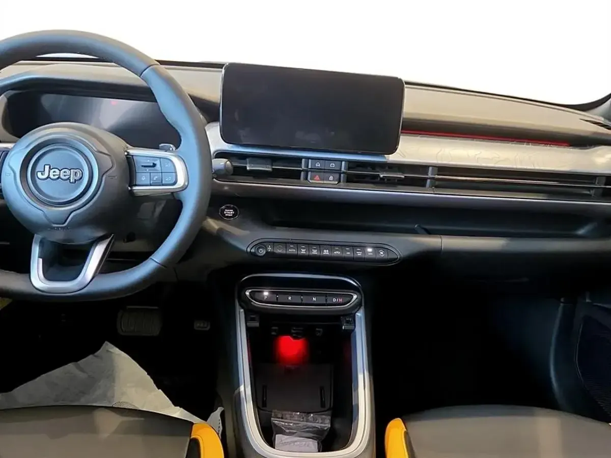 Nuova Jeep Avenger North 145 CV (106 kW) 2026 Volcano SUV