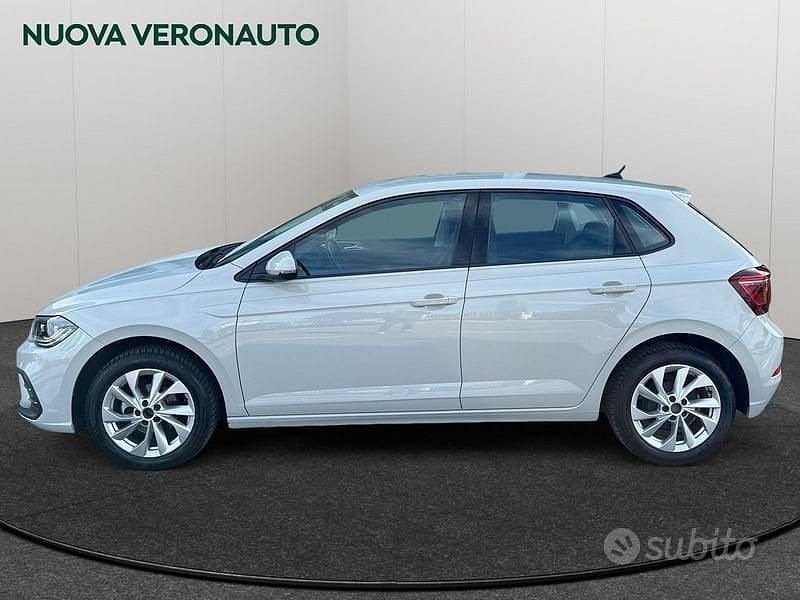 Usata VW Polo Style 95 CV (69 kW) 2023 Beige Utilitaria