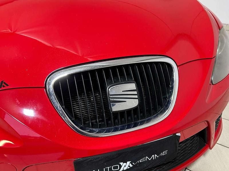 Usata Seat Leon FR 170 CV (125 kW) 2008 Rosso Utilitaria