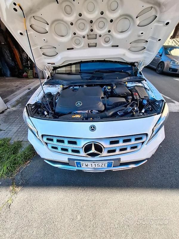 Usata Mercedes 180 136 CV (100 kW) 2019 Bianco Berlina