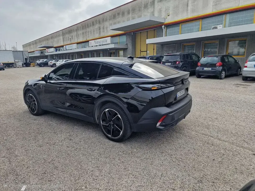 Usata Peugeot 408 GT 131 CV (96 kW) 2023 SUV