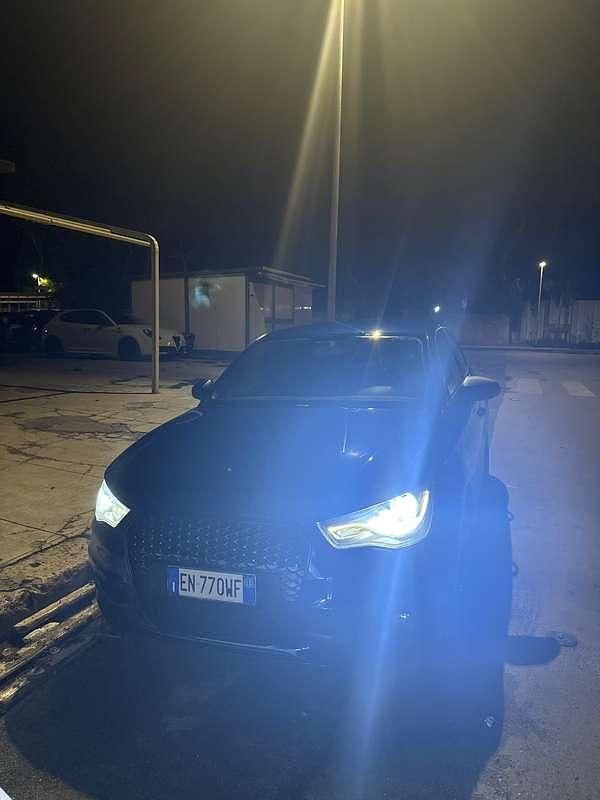 Usata Audi A1 Sportback Ambition 90 CV (66 kW) 2012 Blu/azzurro Utilitaria