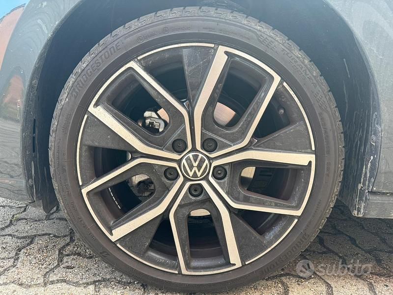 Usata VW Golf VIII Edition 2024 Grigio Berlina