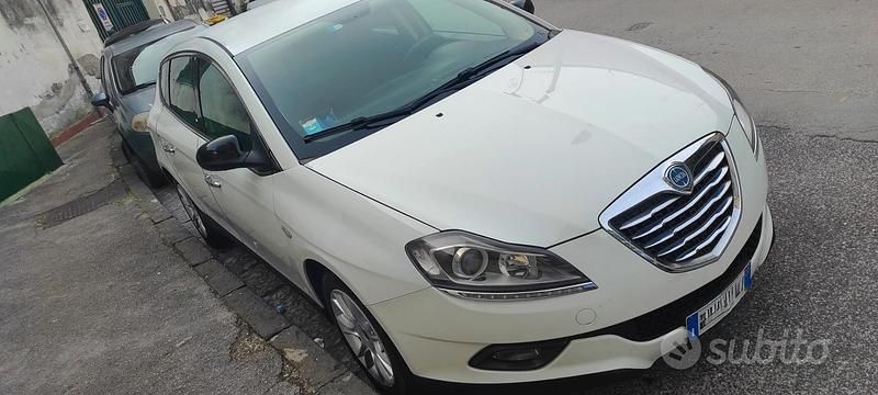 Usata Lancia Delta 105 CV (77 kW) 2011 Bianco Utilitaria