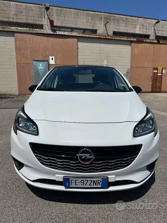 Usata Opel Corsa 90 CV (66 kW) 2016 Bianco Utilitaria