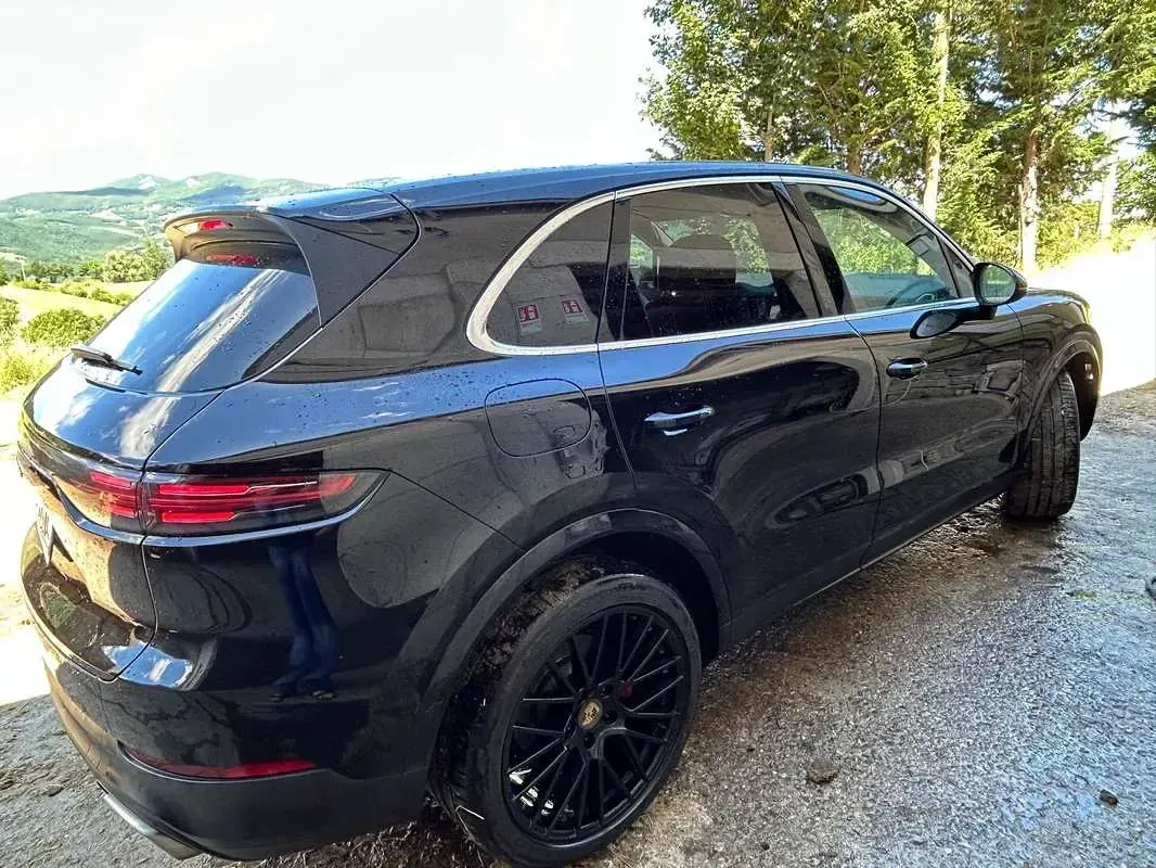 Usata Porsche Cayenne 340 CV (250 kW) 2019 Nero SUV