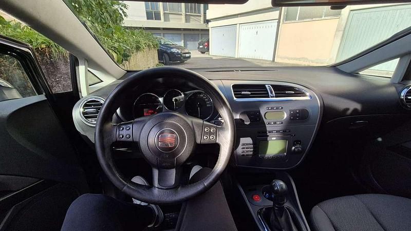 Usata 2007 Seat Leon Reference Berlina | 3600 € (Cara) - Immagine 1/4