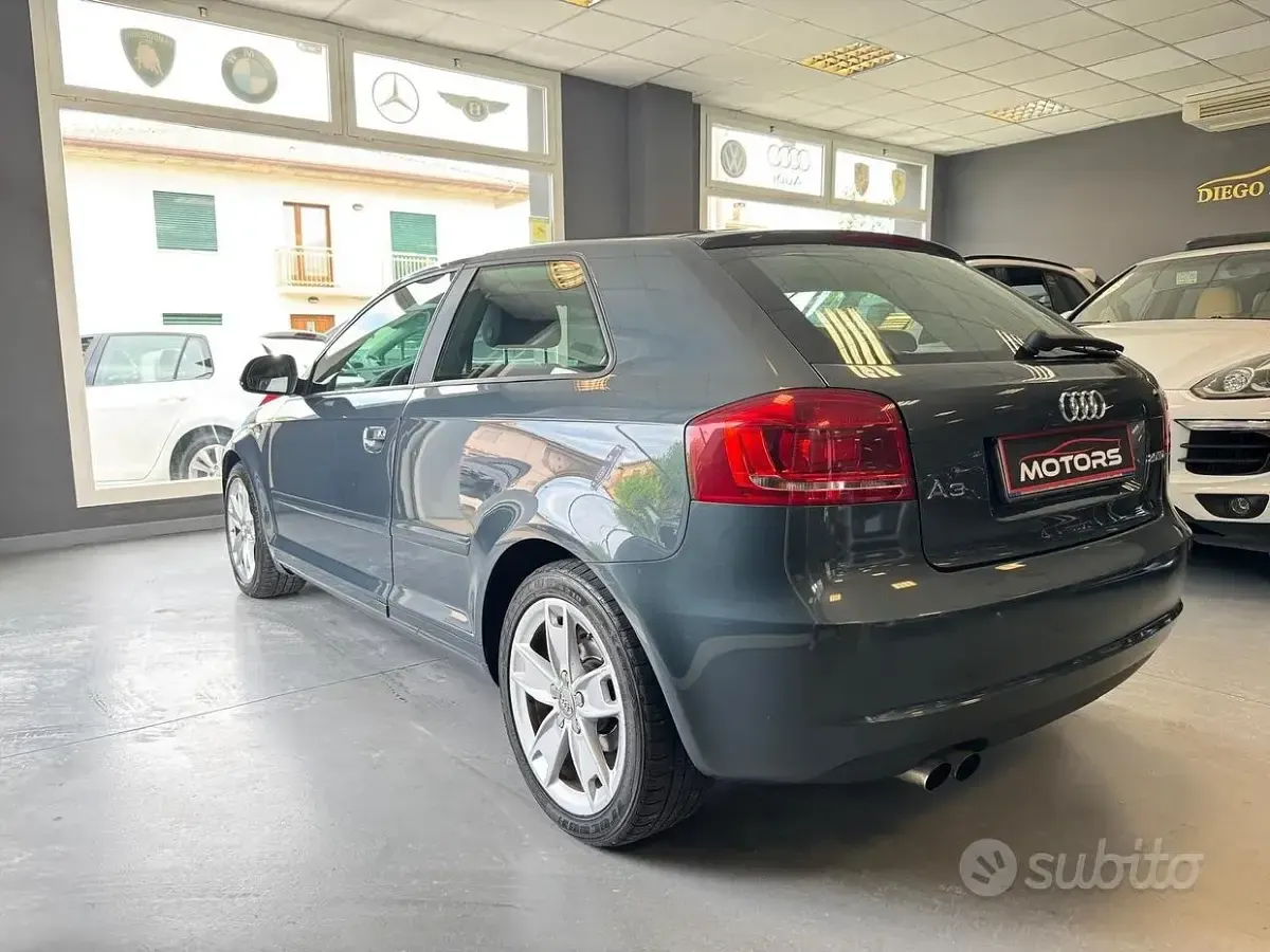 Usata Audi A3 Ambition 140 CV (102 kW) 2010 Grigio Utilitaria