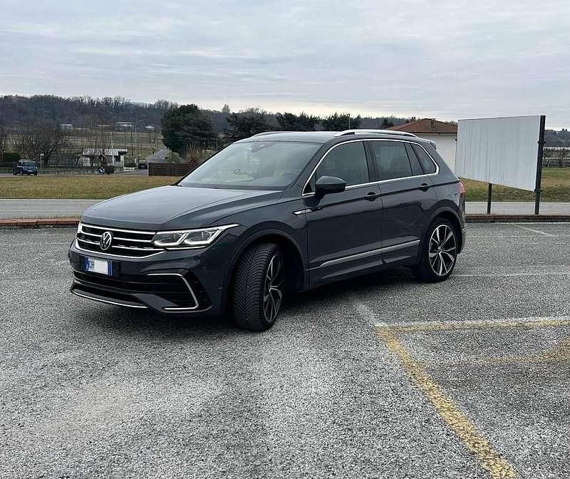Usata VW Tiguan Allspace R-line 150 CV (110 kW) 2022 Grigio SUV