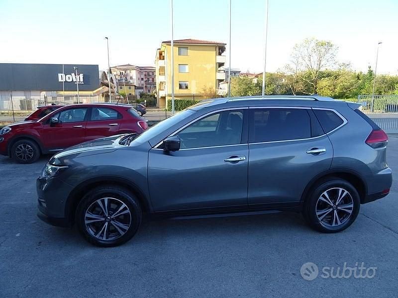 Gebraucht Nissan X-Trail Acenta 150 PS (110 kW) 2021 Grau SUV
