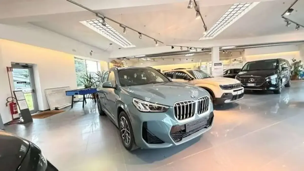 Nuova BMW X1 M Sport 136 CV (100 kW) 2025 Cape york green SUV