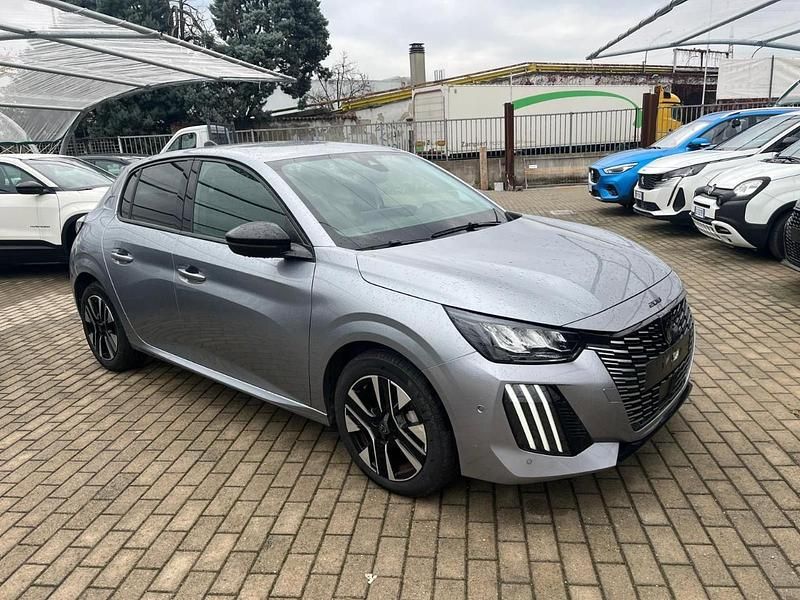 Usata Peugeot 208 Allure 101 CV (74 kW) 2024 Grigio Utilitaria