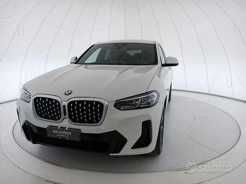 Bianco Usata 2022 BMW X4 M Sport SUV | 43.900 € (Buon prezzo) - Immagine 1/4