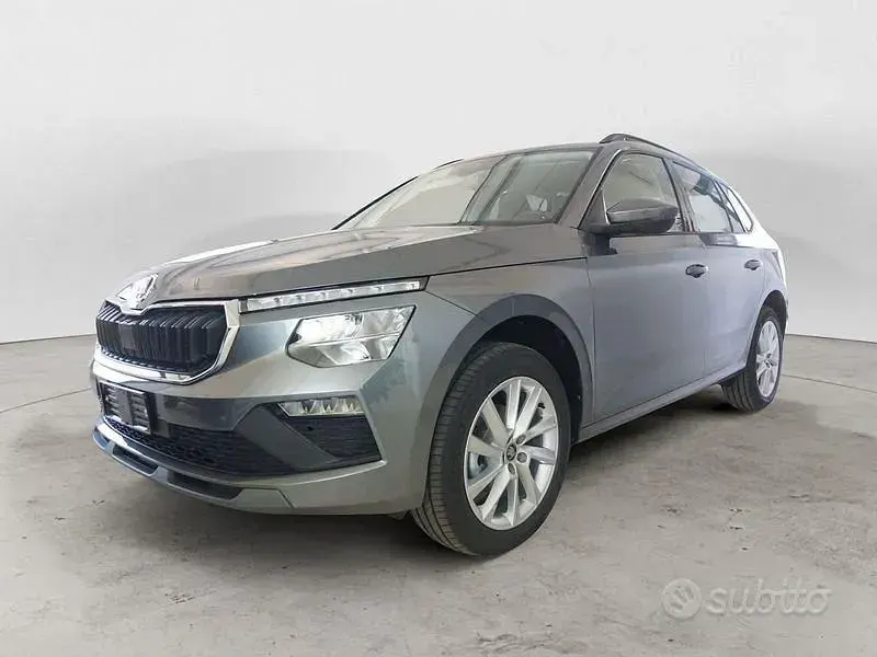 Nuova Skoda Kamiq 95 CV (69 kW) 2026 Grigio SUV