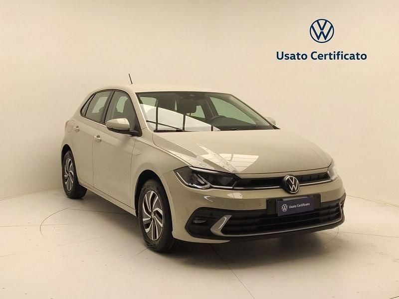 Usata VW Polo Life 95 CV (69 kW) 2023 Ascot grey Utilitaria