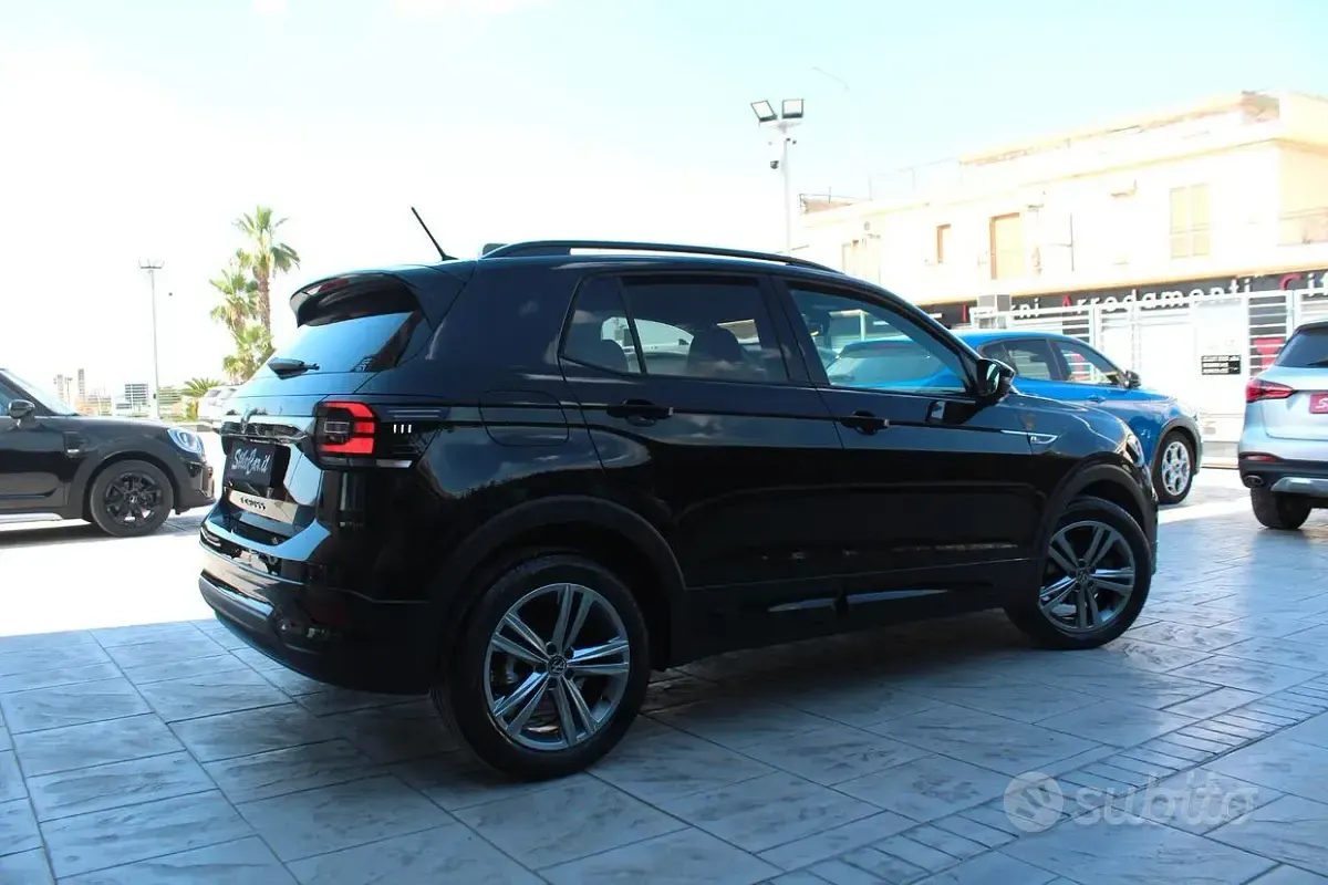 Usata VW T-Cross Sport 110 CV (80 kW) 2022 Nero SUV