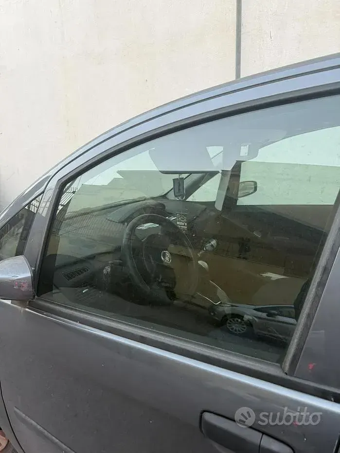 Usata Fiat Idea 69 CV (50 kW) 2006 Grigio Monovolume