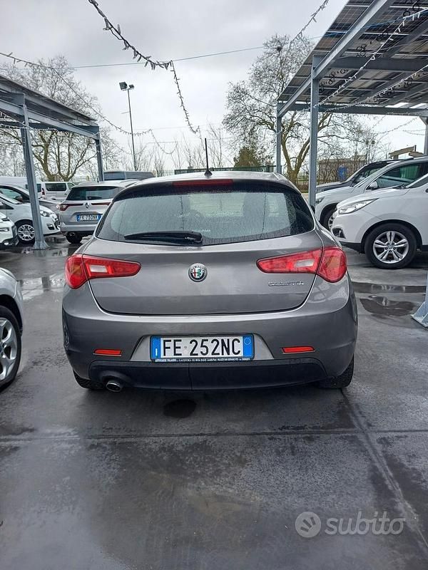 Brugt Alfa Romeo Giulietta 120 HK (88 kW) 2016 Grå Hatchback