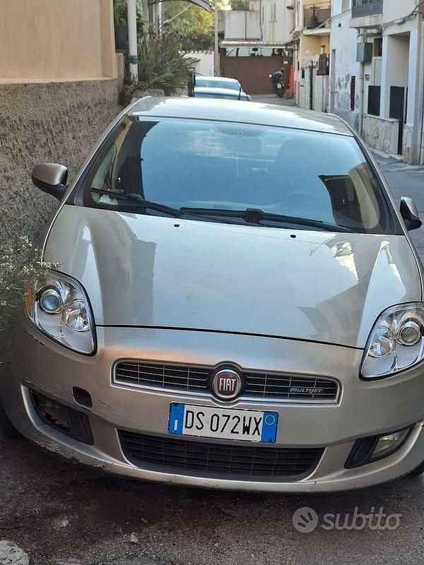 Usata Fiat Bravo 120 CV (88 kW) 2009 Marrone Utilitaria