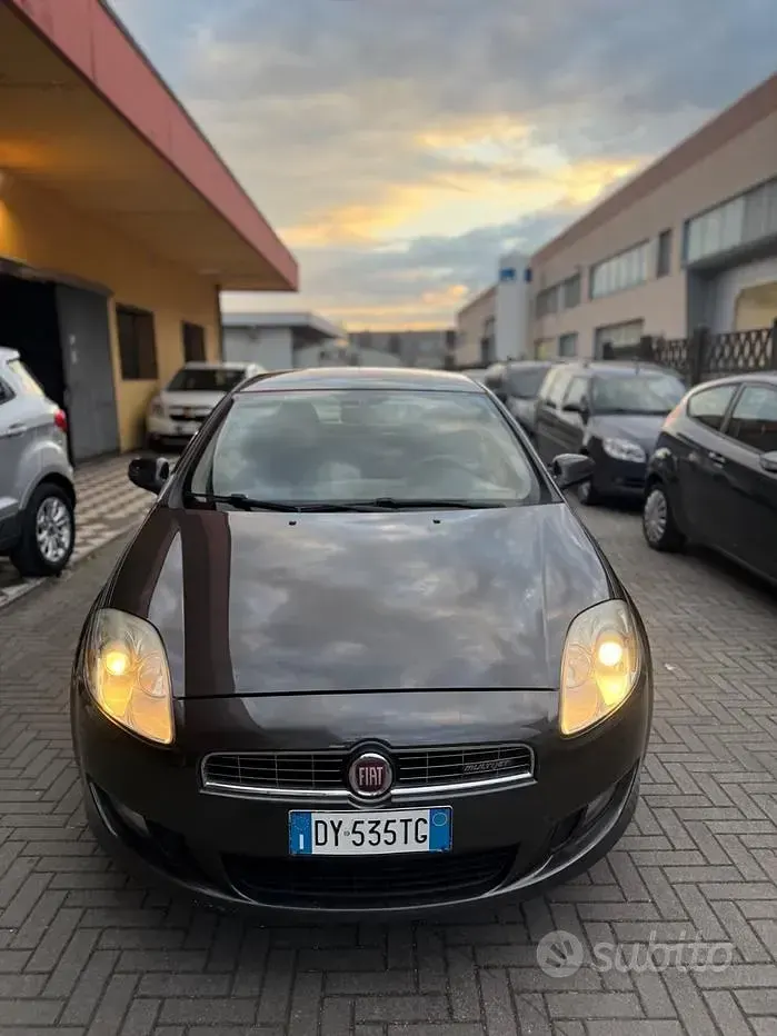Usata Fiat Bravo Dynamic 90 CV (66 kW) 2009 Marrone Utilitaria
