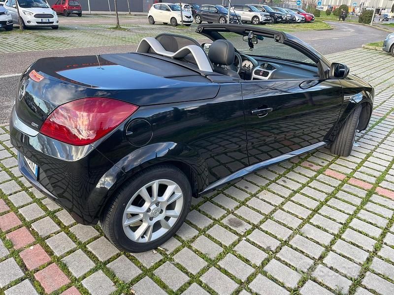 Usata Opel Tigra Sport 2007 Nero Cabrio