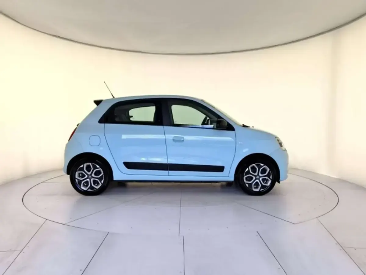 Usata Renault Twingo Equilibre 65 CV (47 kW) 2023 Blue shopping Utilitaria