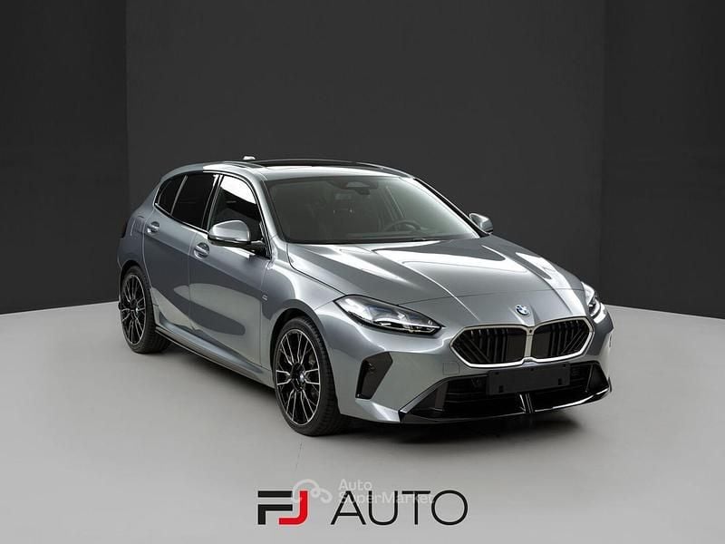 Usata BMW 120 M Sport 150 CV (110 kW) 2024 Grigio skyscraper Utilitaria
