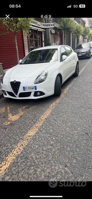 Usata 2015 Alfa Romeo Giulietta Exclusive Tre volumi | 7500 € (Ottimo prezzo) - Immagine 1/4