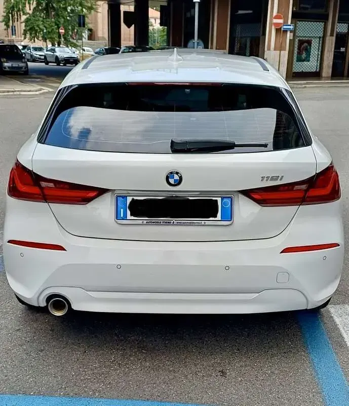 Usata BMW 118 Advantage 136 CV (100 kW) 2021 Berlina