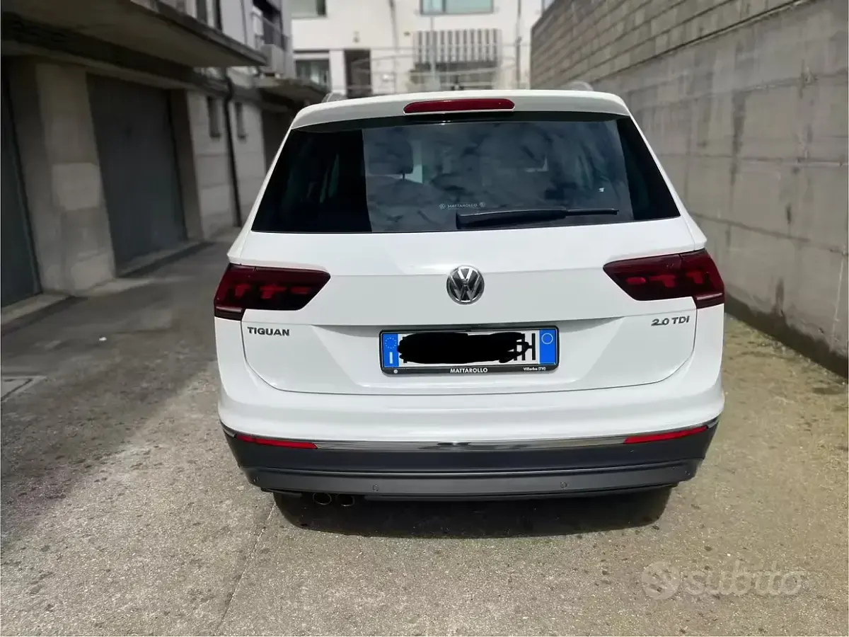 Usata VW Tiguan Executive 190 CV (139 kW) 2017 Bianco SUV